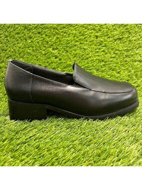 SlipGrips Womens Size 6.5D Black Leather Slip-Resistant Slip-On Dress Shoes